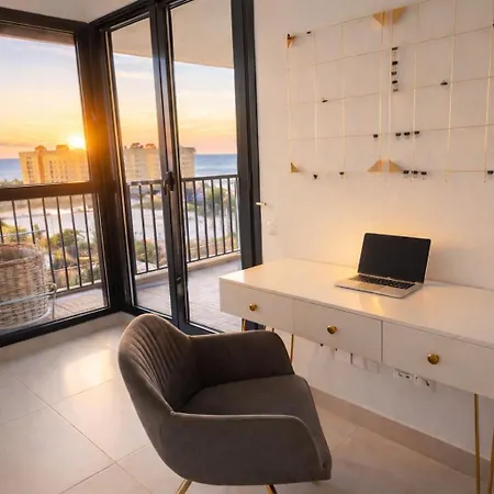 Beachfront 23 Apartamento *